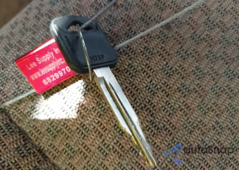 1998 Ford Ranger Xl/Xlt from USA, damaged, VIN 1FTYR14C5WTA60625